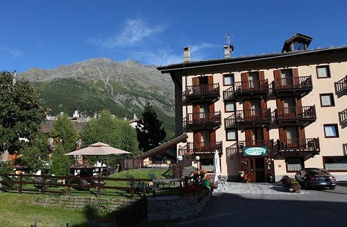 Hotel Du Glacier La Thuile Buitenkant foto